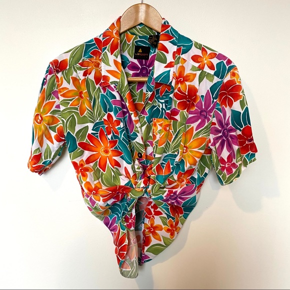 VTG Liz Sport Floral Hawaiian button down - Picture 2 of 9